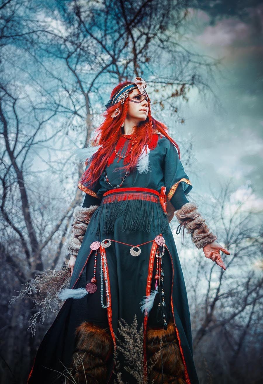 Girls in Slavic costumes underwear in Bremen